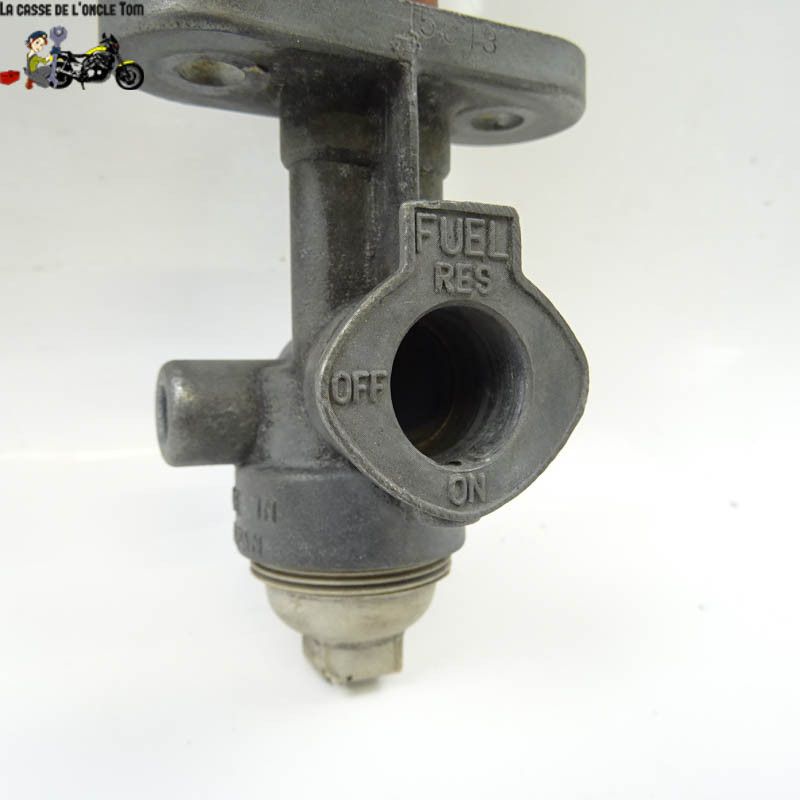 Robinet d'esence incomplet pour pièces Suzuki 125 DR 1991 - CTM-10729-015