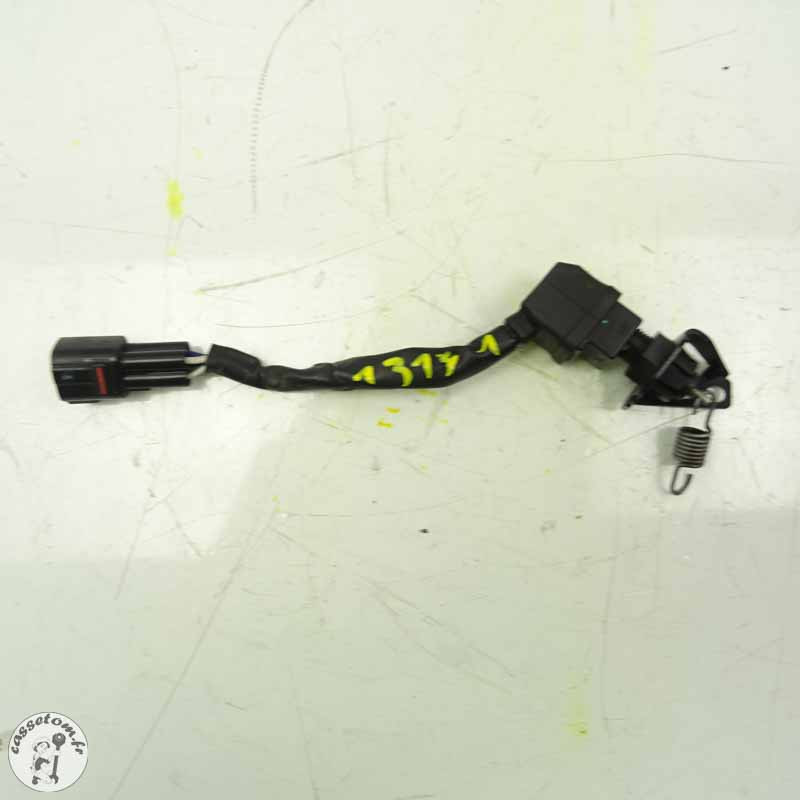 Contacteur Frein Arrière Triumph Street Triple 660 | CasseTom