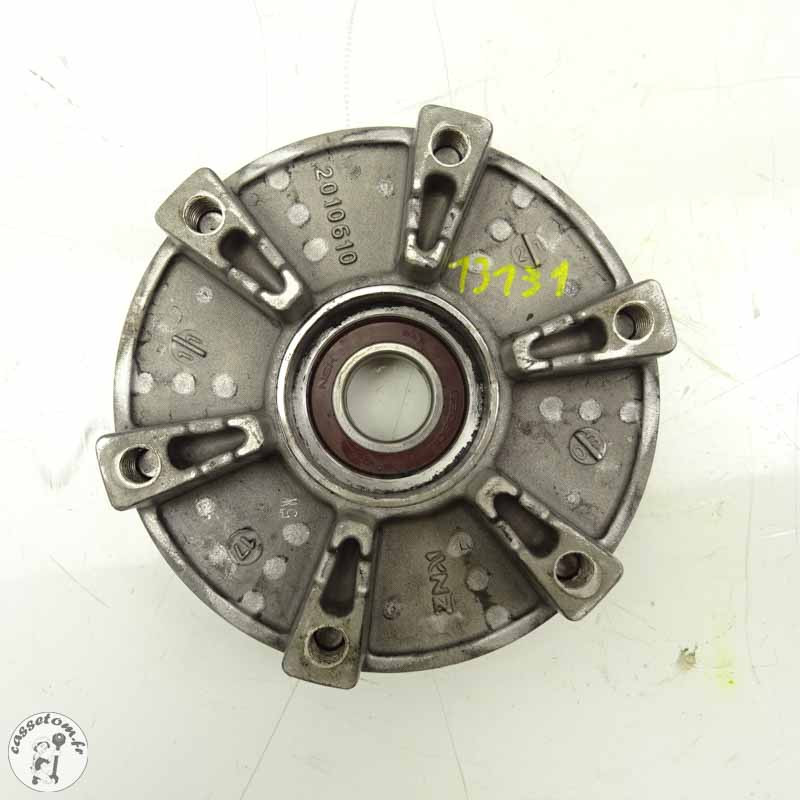 Porte couronne  Triumph 660 street triple 2018