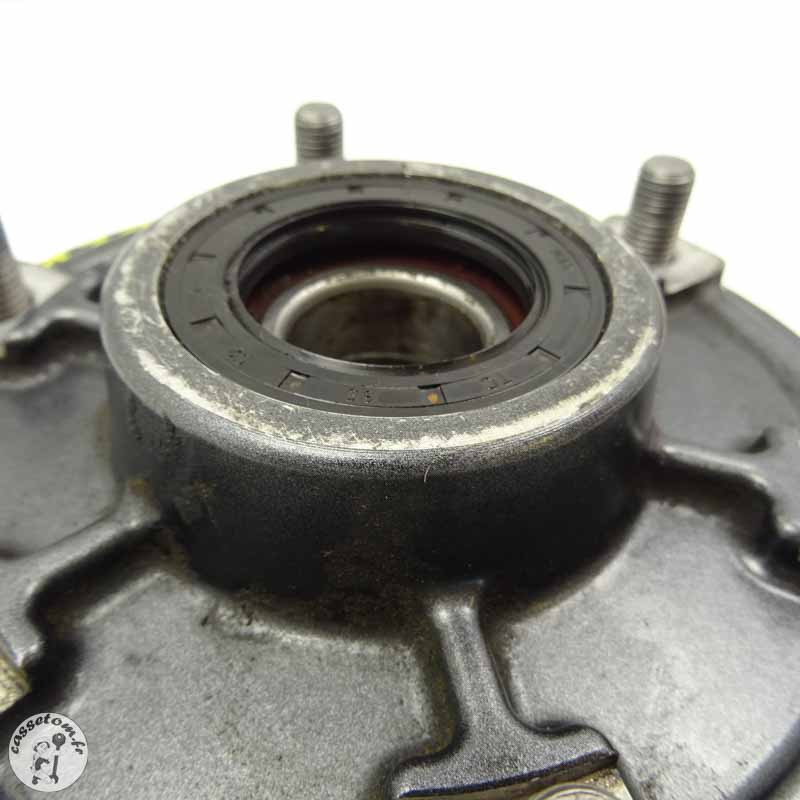 Porte couronne  Triumph 660 street triple 2018