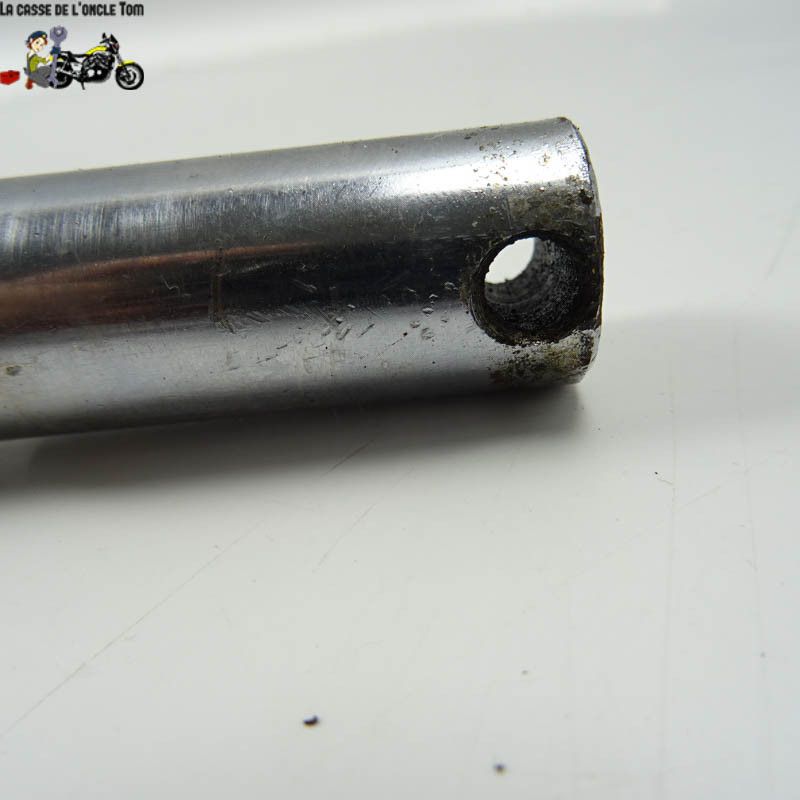 Axe de roue arrière Yamaha 650 XJ - CTM-10071-036