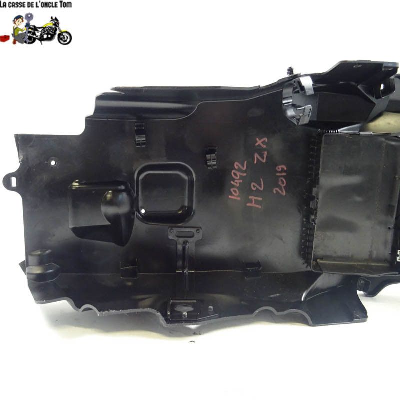 Passage de roue/support batterie Kawasaki 1000 H2 Ninja sx se 2019 - CTM-10492-055