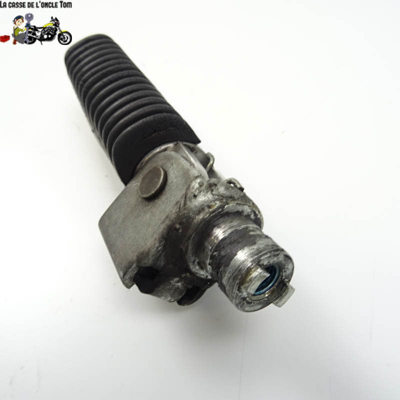 Repose pied avant droit Suzuki 600 Bandit (GSF) 2000 - CTM-10388-043