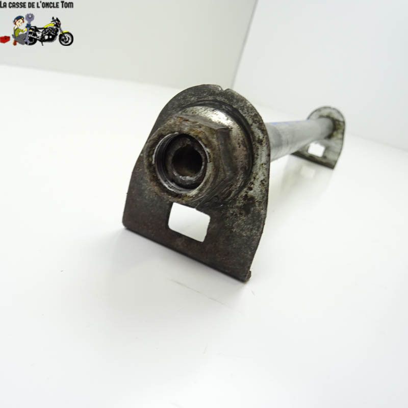 Axe de roue arrière Suzuki 600 Bandit (GSF) 2000 - CTM-10388-040