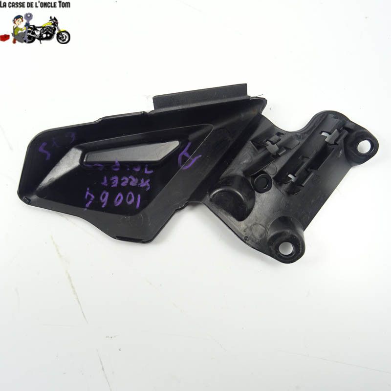 Plastique avant droit de cadre Triumph 675 Street triple 2014 - CTM-10064-053