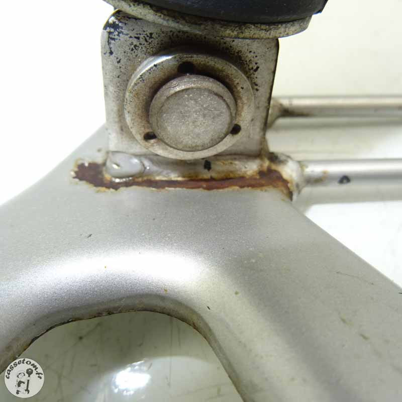 Platine arrère droite  Honda 600 xl v transalp 1995