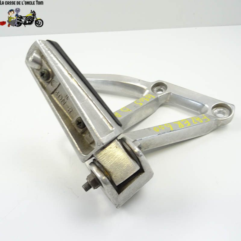 Platine arrière droite + repose pied Yamaha 600 Fazer 1999 - CTM-10705-042