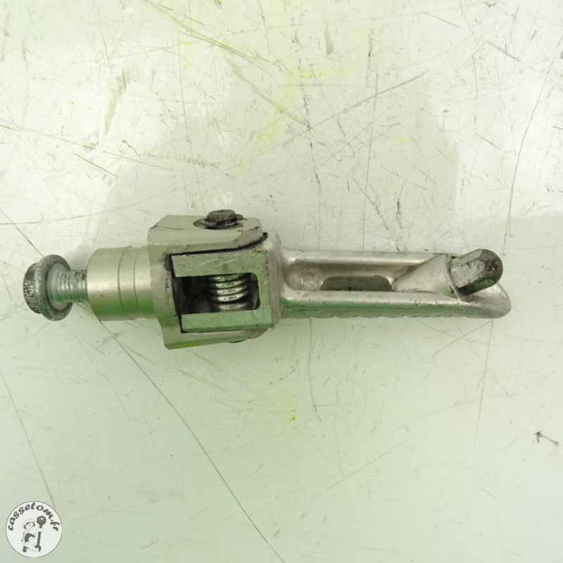 Repose pied avant droit  Suzuki 750 gsx-r 2007