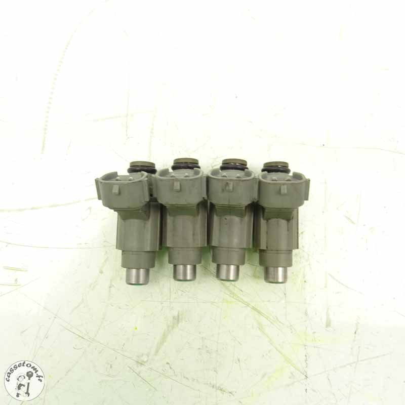 Lot injecteurs secondaires  Suzuki 750 gsx-r 2007