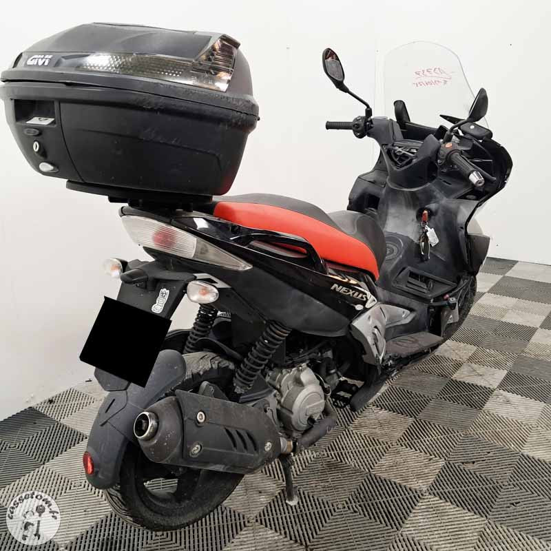Aprilia srmax 125 de 2016