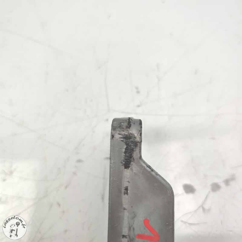 Platine arrière gauche + repose pied  Yamaha 750 fzx 1991