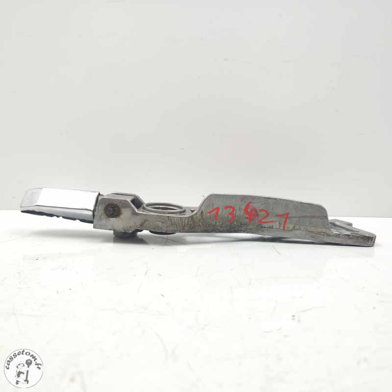 Platine arrière droite + repose pied  Yamaha 750 fzx 1991