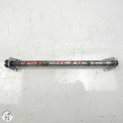 Axe de roue arrière  Yamaha 750 fzx 1991