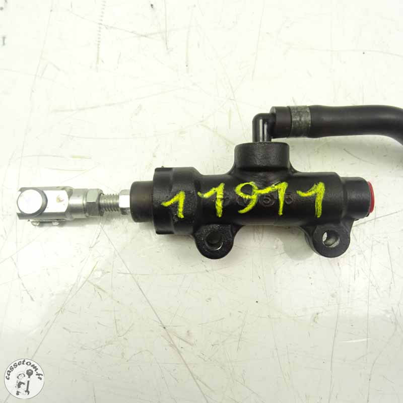 Maître cylindre de frein arrière  Triumph 675 street triple 2008