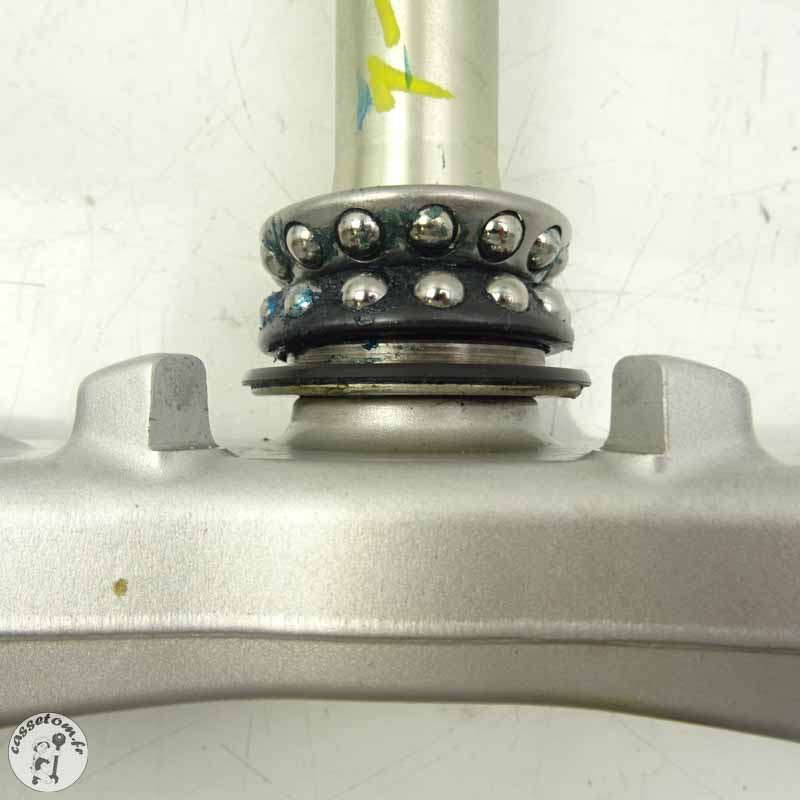 Té de fourche inférieur  Triumph 675 street triple 2008