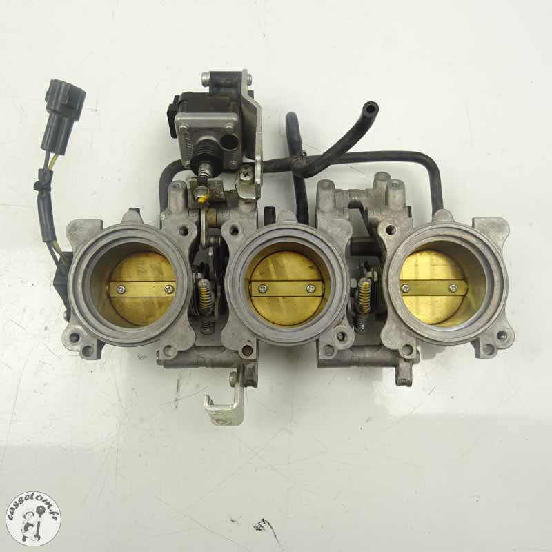 Rampe d'injection  Triumph 675 street triple 2008