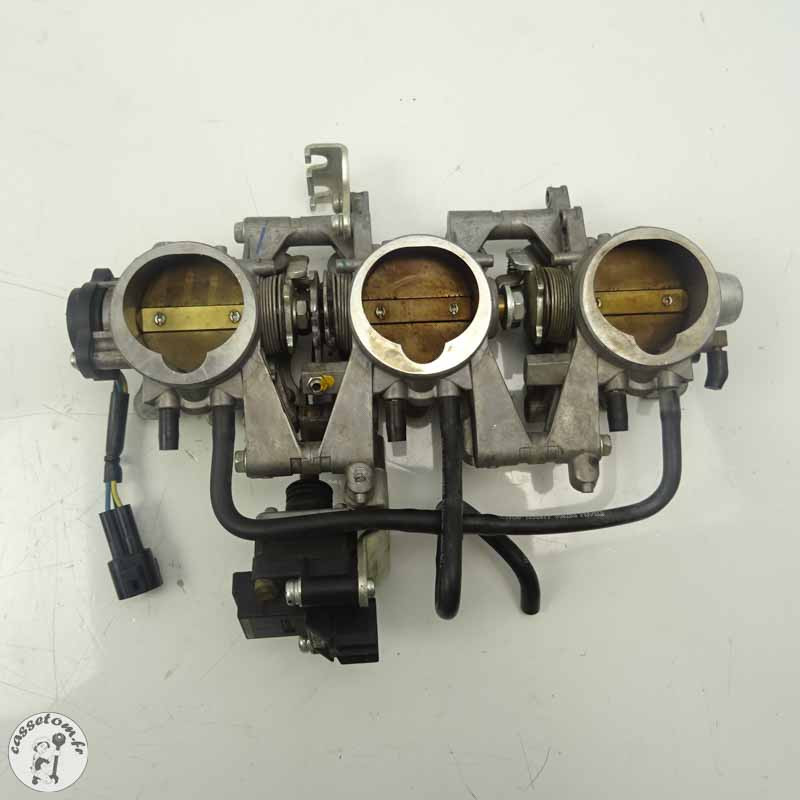 Rampe d'injection  Triumph 675 street triple 2008