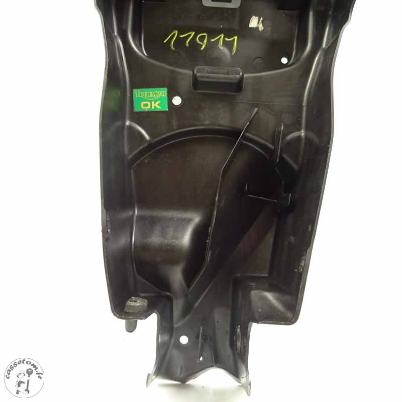 Passage de roue  Triumph 675 street triple 2008