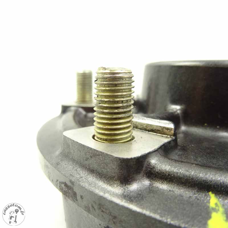 Porte couronne  Triumph 675 street triple 2008