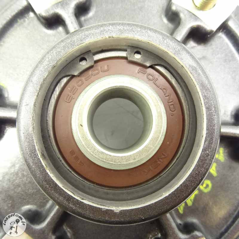 Porte couronne  Triumph 675 street triple 2008