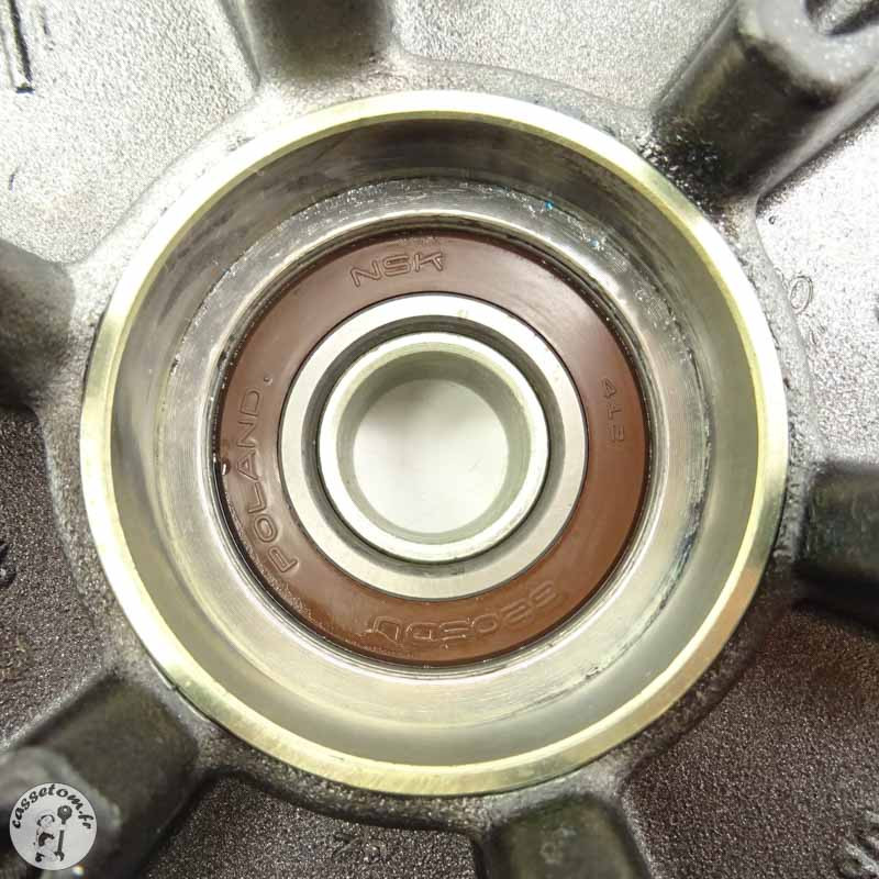 Porte couronne  Triumph 675 street triple 2008