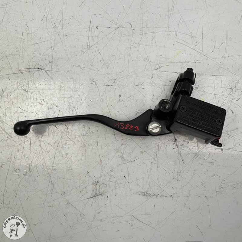 Maître cylindre de frein avant  Honda 125 varadero xlv 2001