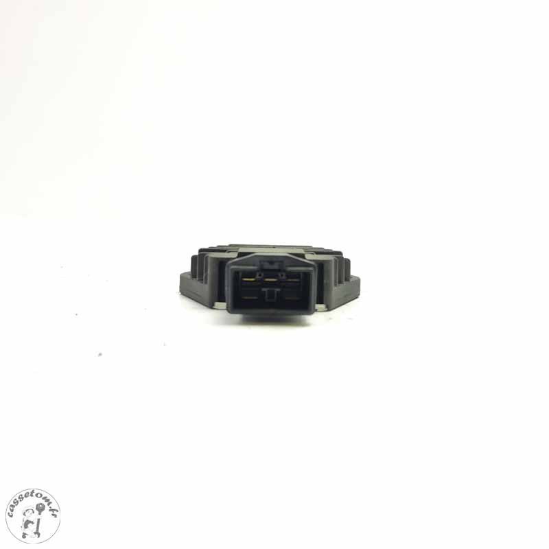 Régulateur de tension  Honda 125 varadero xlv 2001