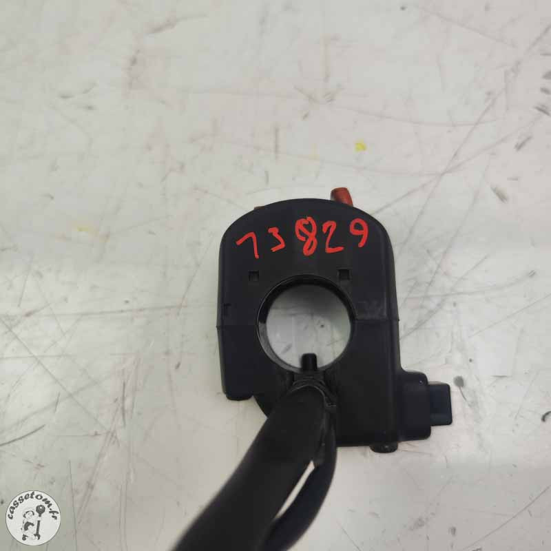 Commodo Droit Honda 125 Varadero XLV 2001 | CasseTom