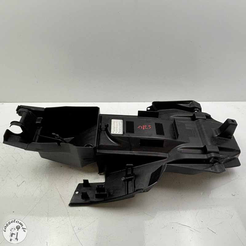 Passage de Roue + Coffre Sous Selle Honda Varadero 125 | CasseTom