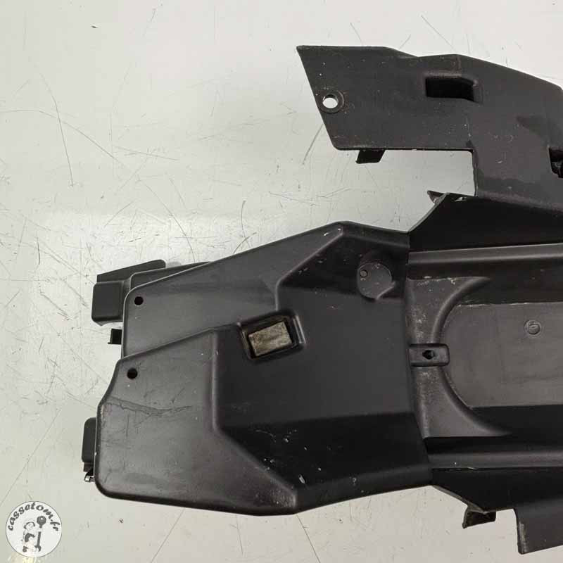 Passage de Roue + Coffre Sous Selle Honda Varadero 125 | CasseTom