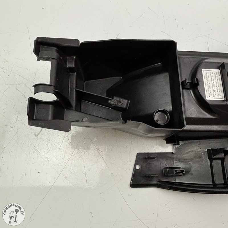 Passage de Roue + Coffre Sous Selle Honda Varadero 125 | CasseTom