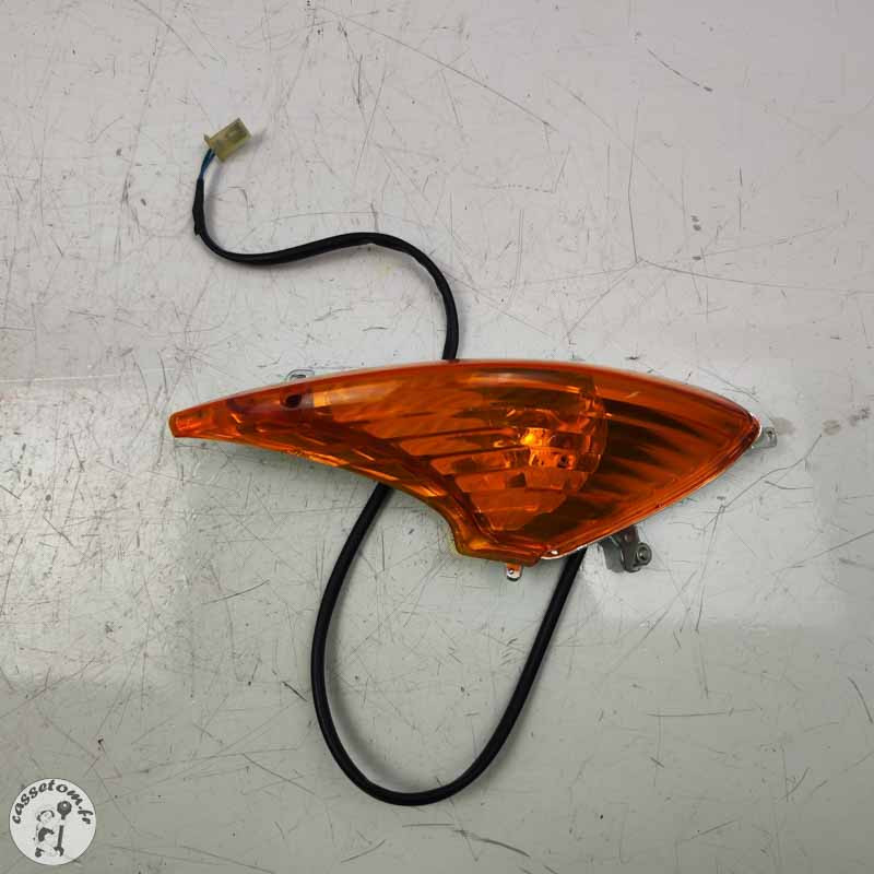 Clignotant arrière droit  Honda 125 varadero xlv 2001