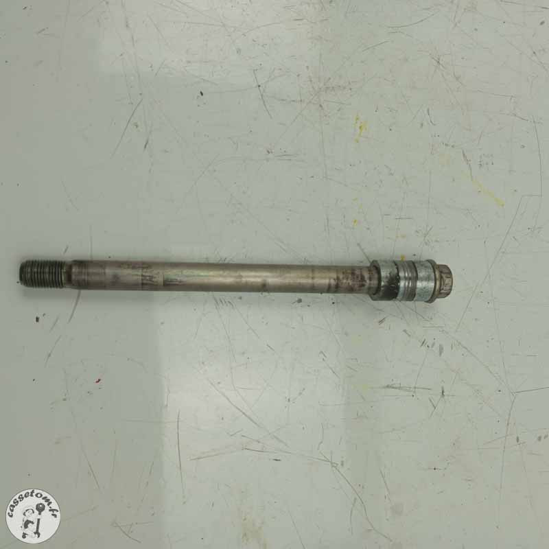 Axe de roue avant  Yamaha 700 Mt-07 2018