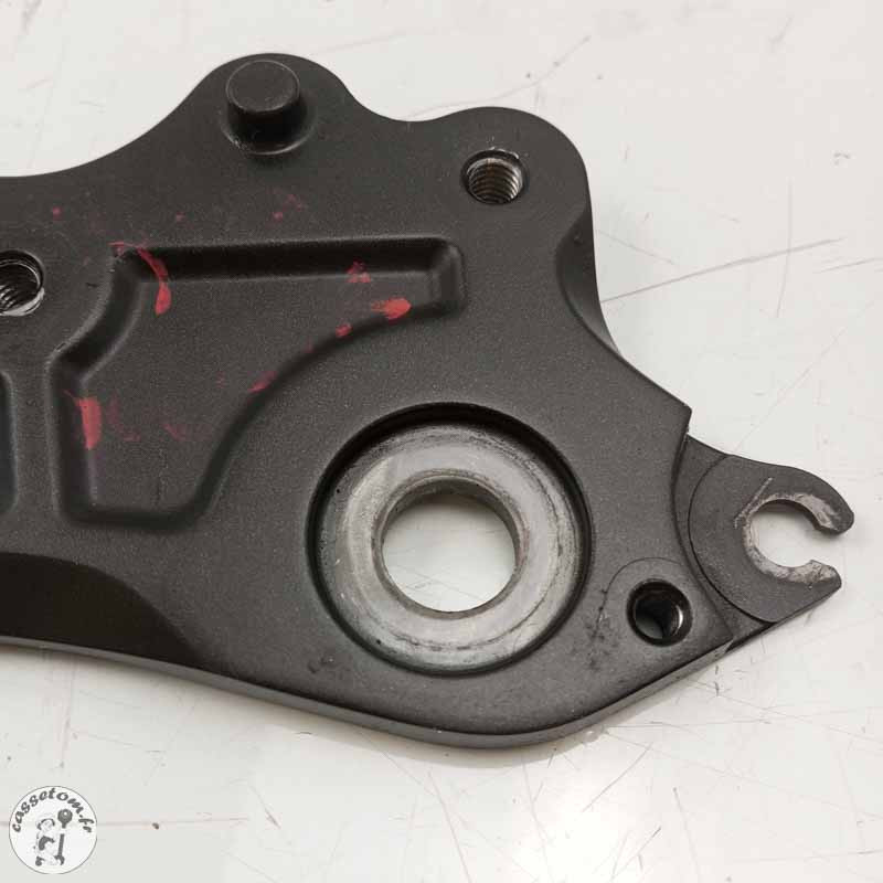 Support platine avant droit  Yamaha 700 Mt-07 2018