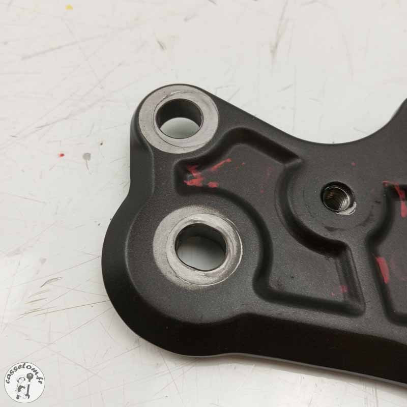 Support platine avant droit  Yamaha 700 Mt-07 2018