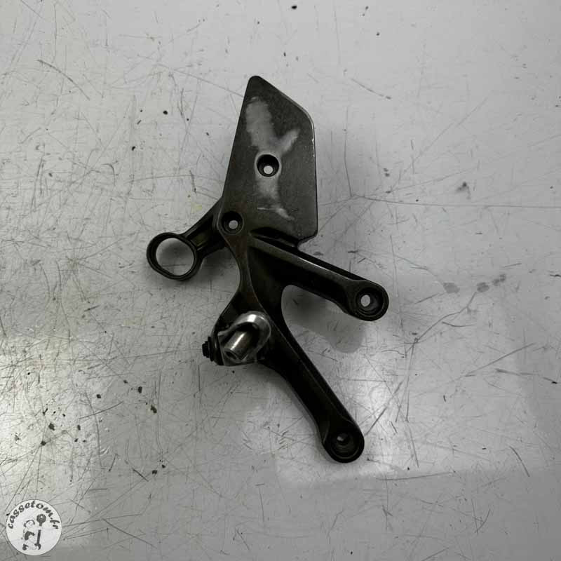 Platine avec repose pied avant droit  Honda 1000 CB1000R 2008