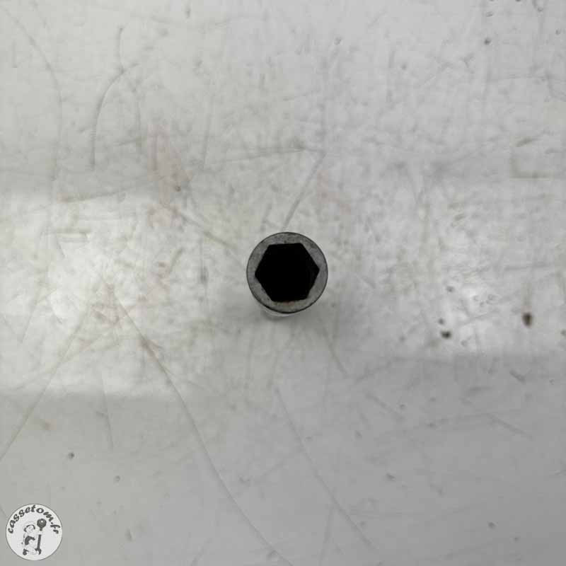 Axe de roue avant  Honda 1000 CB1000R 2008