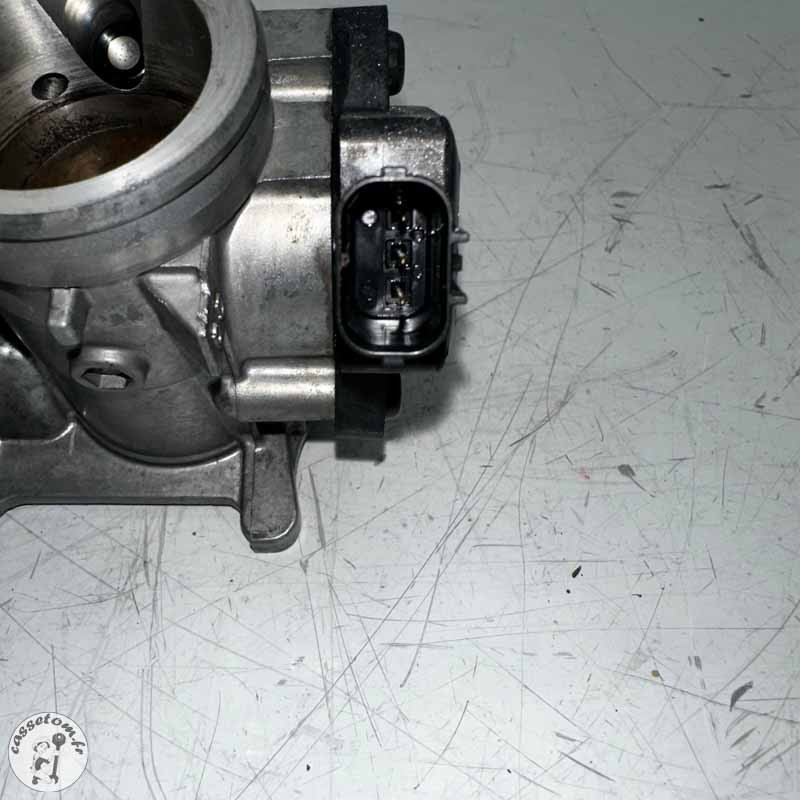 Rampe d'injection avec durite à essence  Honda 1000 CB1000R 2008