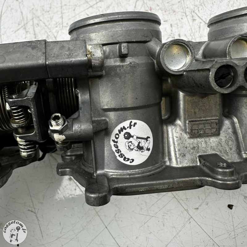 Rampe d'injection avec durite à essence  Honda 1000 CB1000R 2008