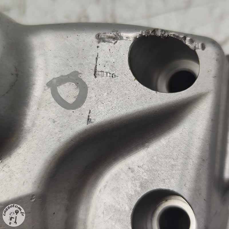 Platine avant droite  KTM 690 smc-r 2021