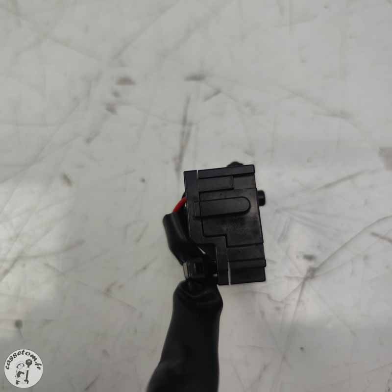 Contacteur de frein avant  Yamaha 900 Mt tracer 2023