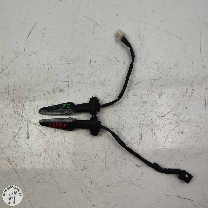 Clignotants avant  Yamaha 900 Mt tracer 2023