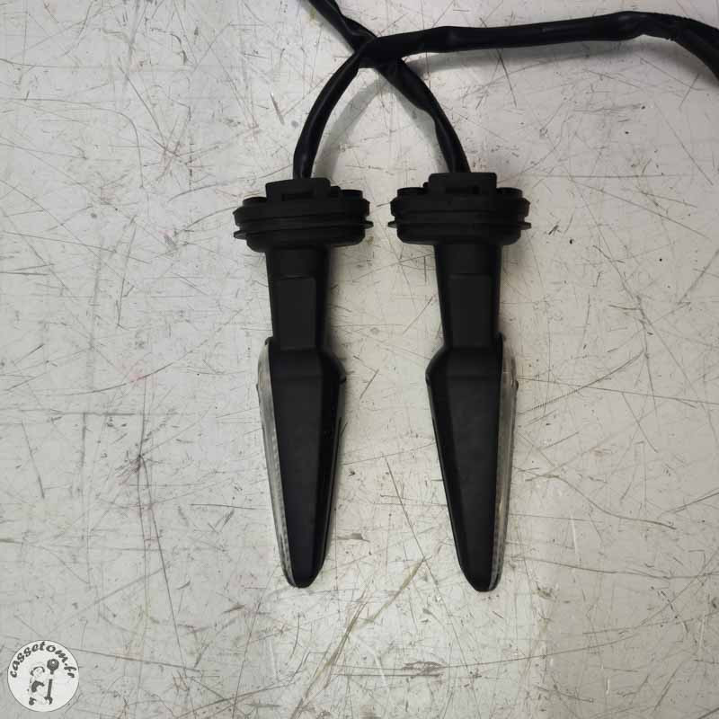 Clignotants avant  Yamaha 900 Mt tracer 2023