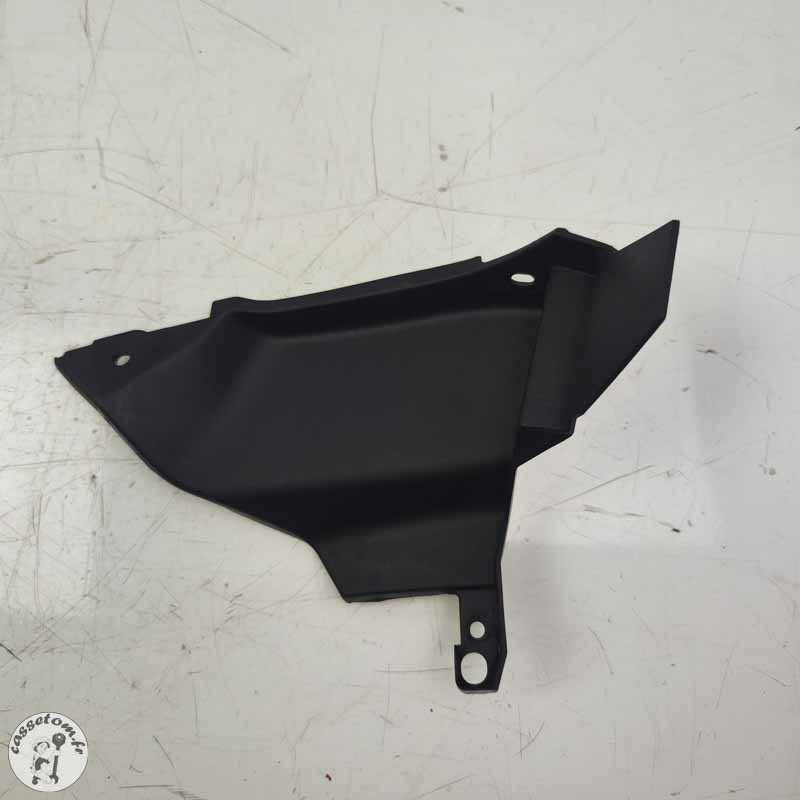 Plastique intérieur avant droit  Yamaha 900 Mt tracer 2023