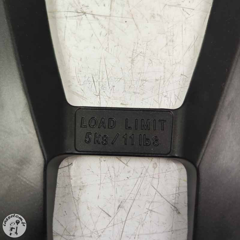 Platine top case  Yamaha 900 Mt tracer 2023