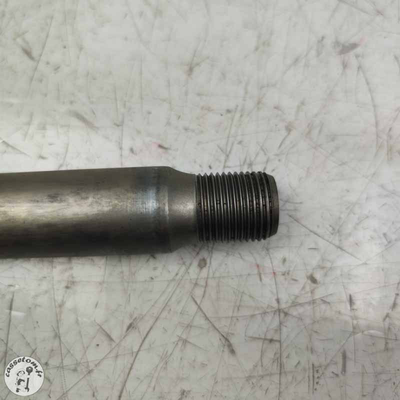 Axe de roue avant  Yamaha 900 Mt tracer 2023