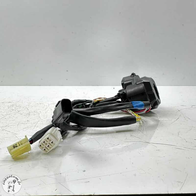 Commodo droit Yamaha 900 Mt tracer 2023