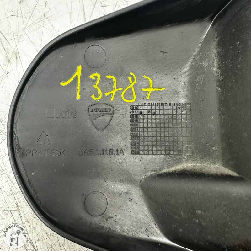 Platine avec repose pied avant gauche  Ducati 1200 Monster 2017