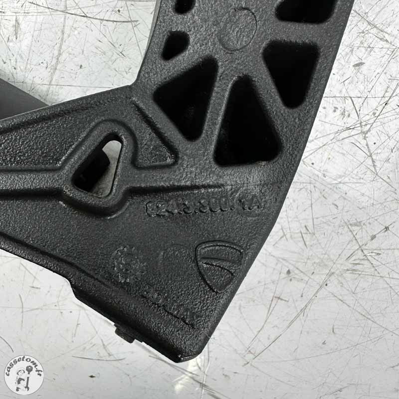 Platine avec repose pied arrière gauche  Ducati 1200 Monster 2017