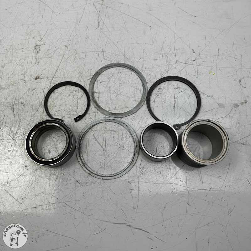 Kit montage moyeux et fusée monobras  Ducati 1200 Monster 2017